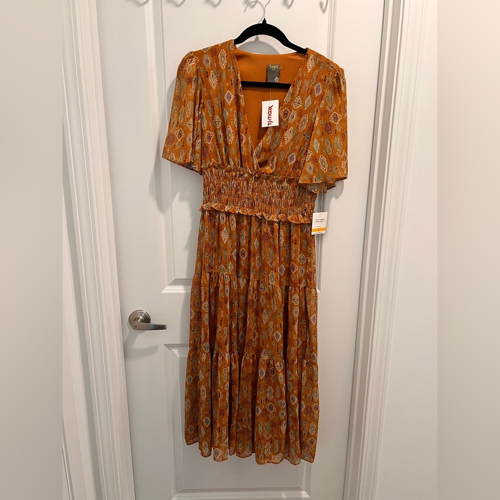 Taylor Dress Size Small NEW WITH TAGS